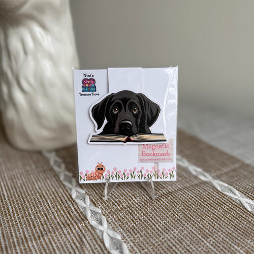 Magnetic bookmark of black lab in packaging