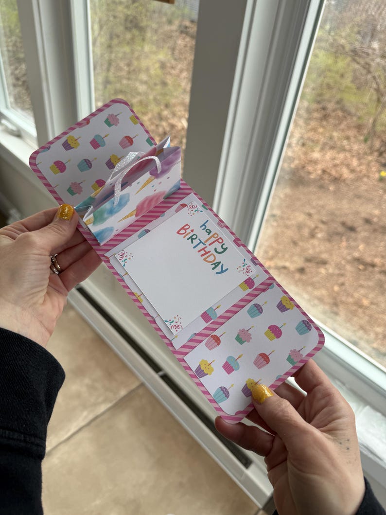 Cupcake birthday card with envelope