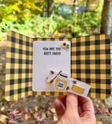 Bee's Knees card inside message
